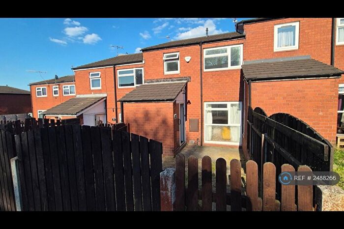 3 Bedroom Terraced House To Rent In Waverley Garth, Leeds, LS11