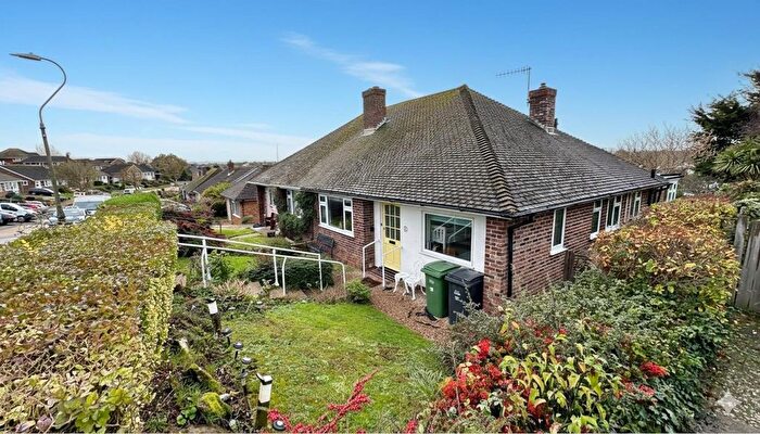 3 Bedroom Semi-Detached Bungalow For Sale In Park Avenue, Hastings, TN34