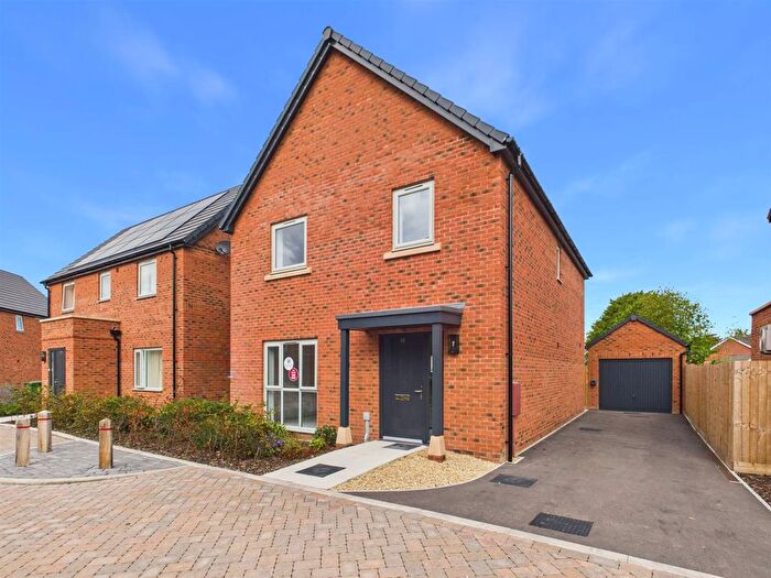 4 Bedroom Detached House For Sale In Uptons Garden, Whitminster, Gloucester, GL2