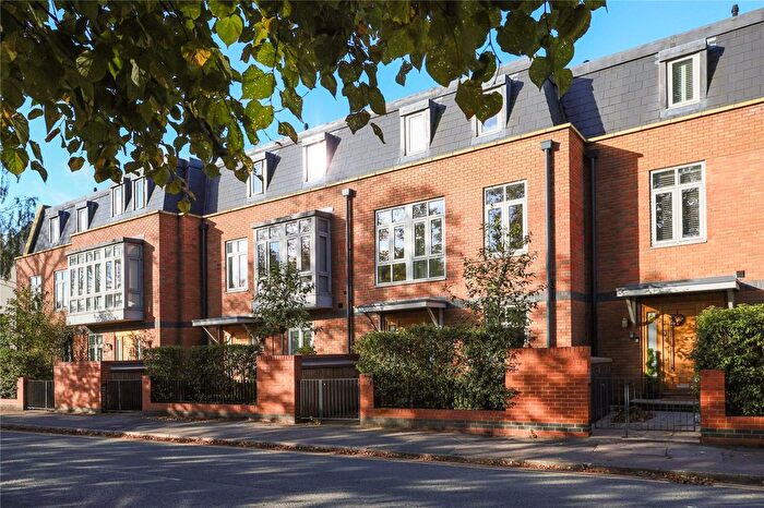 4 Bedroom Terraced House To Rent In Thames Street, Weybridge, Surrey, KT13