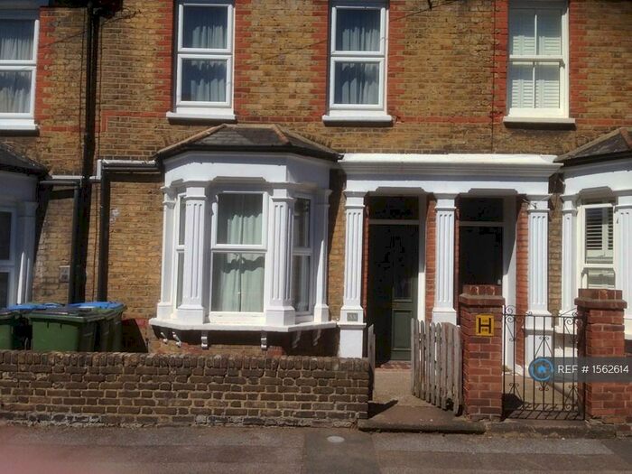 5 Bedroom Terraced House To Rent In Troughton Road, Charlton, London, SE7