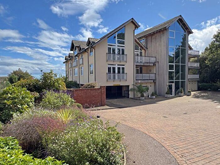 3 Bedroom Flat For Sale In Manor Road, Sidmouth, EX10