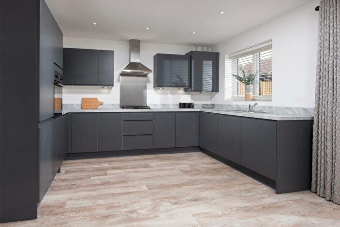 5 Bedroom Semi-Detached House For Sale In Thame, Oxfordshire, OX9