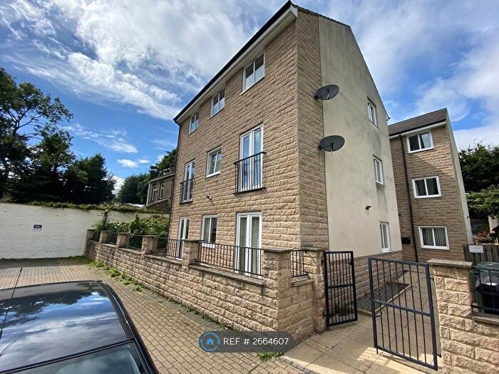 2 Bedroom Flat To Rent In Chapeltown, Pudsey, LS28