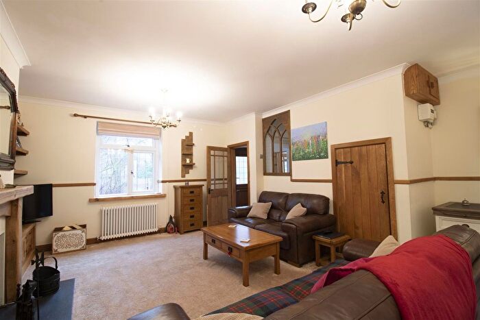 2 Bedroom Semi-Detached House For Sale In Hollybush, Blackwood, NP12