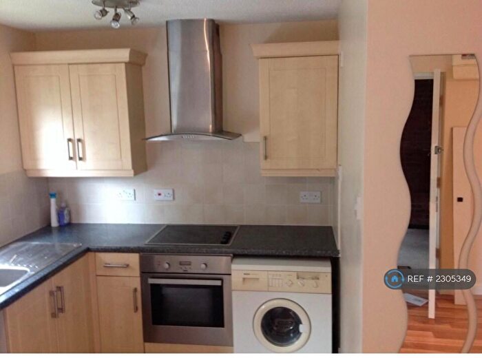 Studio To Rent In Danebridge Crescent, Derby, DE21