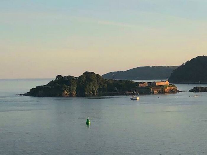 2 Bedroom Property To Rent In Grand Parade, West Hoe, Plymouth, PL1