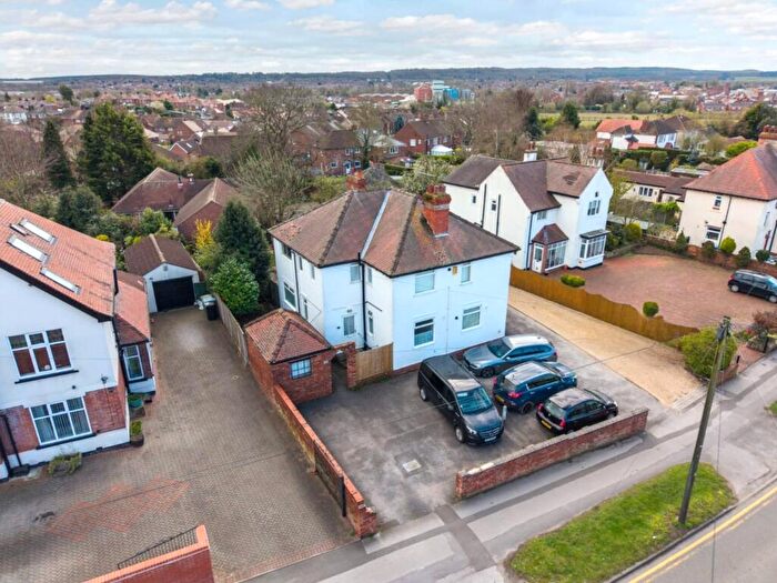 2 Bedroom Apartment For Sale In Worksop, Nottinghamshire, S81