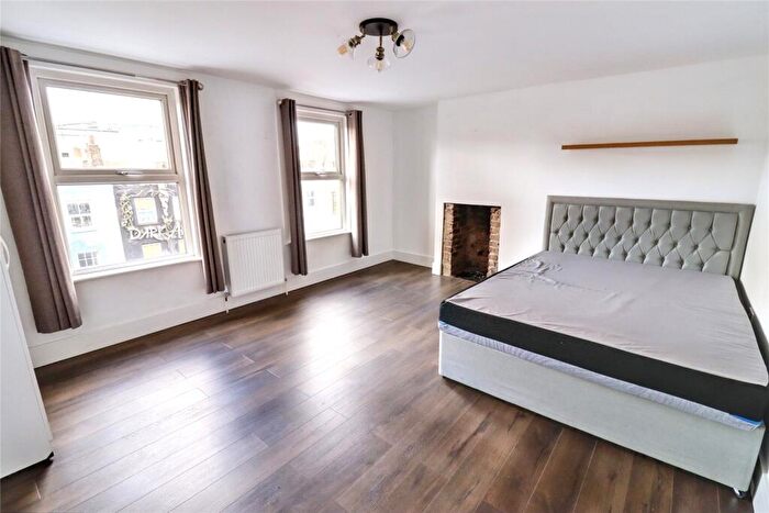 2 Bedroom Apartment To Rent In Camden High Street, Camden, London, NW1