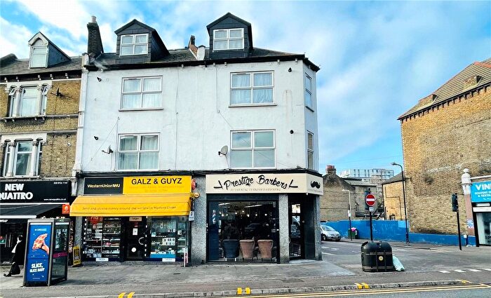 2 Bedroom Flat To Rent In Hoe Street, Walthamstow, E17