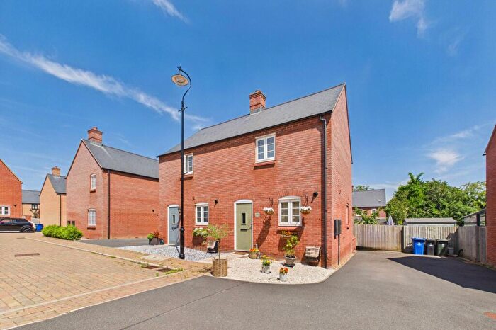 2 Bedroom Semi-Detached House For Sale In Haydock Close, Towcester, NN12