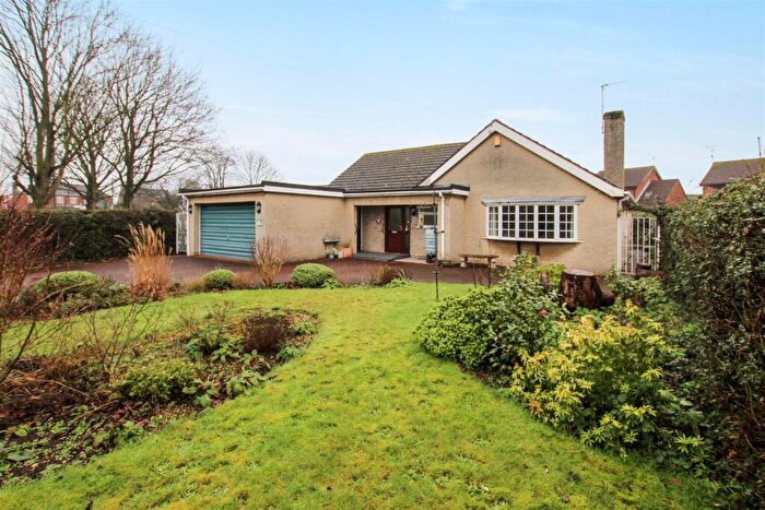 3 Bedroom Detached Bungalow For Sale In Lincoln Road, Bassingham, Lincoln, LN5