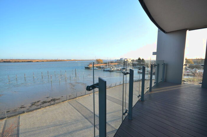 2 Bedroom Apartment To Rent In The Peninsula, Pegasus Way, Gillingham, ME7