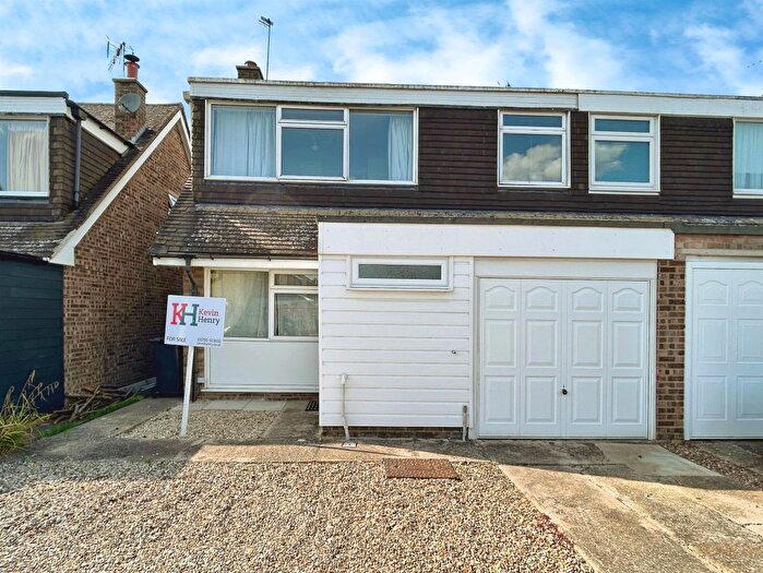 4 Bedroom Semi-detached House For Sale In The Grove, Linton, Cambridge, CB21