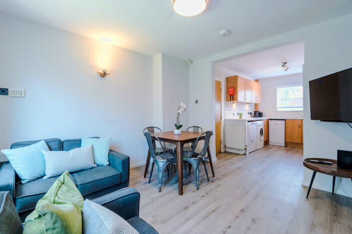 4 Bedroom Terraced House To Rent In Milton Place, Newcastle, NE2