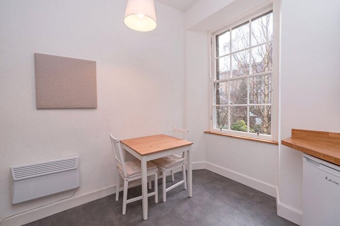 1 Bedroom Flat To Rent In St. Stephen Street, Edinburgh, EH3