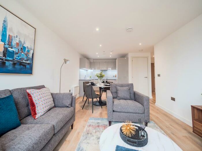 1 Bedroom Apartment To Rent In Flat :: The Quarters, M1