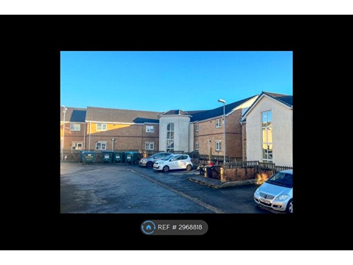 2 Bedroom Flat To Rent In Bakewell Court, Buxton, SK17