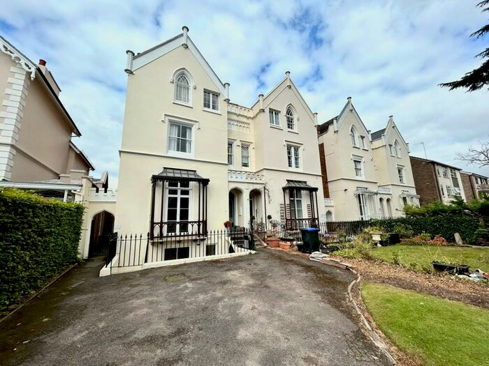 2 Bedroom Apartment To Rent In Leam Terrace, Leamington Spa, CV31