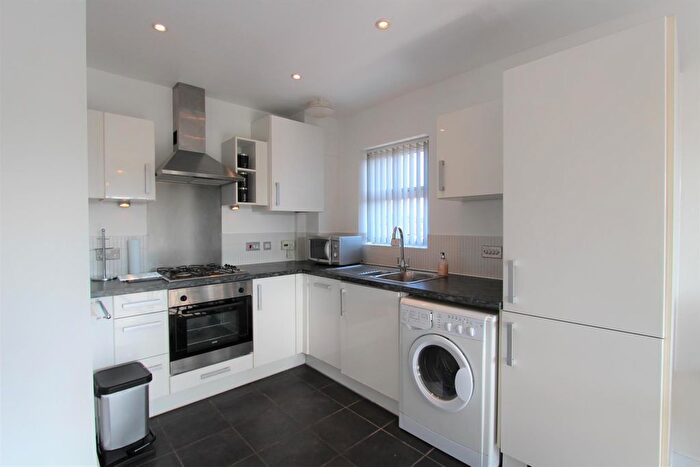 2 Bedroom Flat To Rent In Blythewood Court, Waterloo Road, Uxbridge, UB8