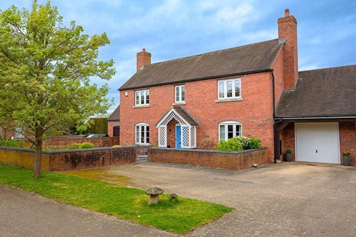 4 Bedroom Detached House For Sale In Weald Moors Park, Preston, TF6