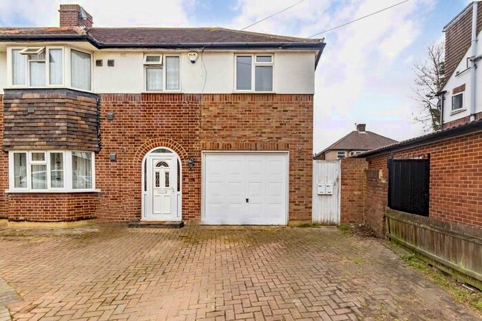 2 Bedroom Maisonette To Rent In Whitebridge Close, Feltham, TW14