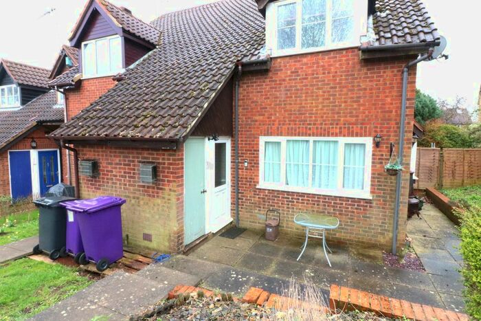 1 Bedroom Detached House To Rent In Wadnall Way, Knebworth, SG3
