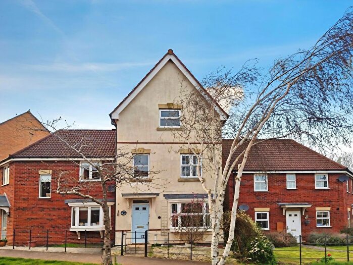 3 Bedroom Property To Rent In Firs Avenue, Oakham, LE15
