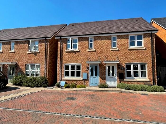 2 Bedroom Semi-Detached House To Rent In Avon Way, Bidford-On-Avon, B50