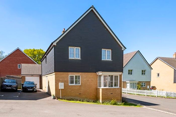 4 Bedroom Detached House For Sale In Millennium Way, Heathfield, TN21