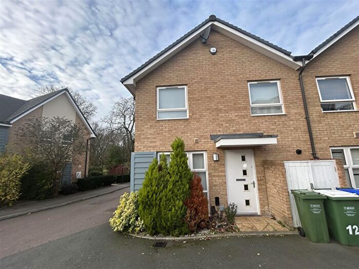 2 Bedroom End Of Terrace House To Rent In Egerton Close, Belvedere, DA17
