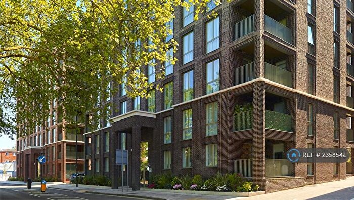 2 Bedroom Flat To Rent In Chesterton House, Harrow On The Hill, HA1