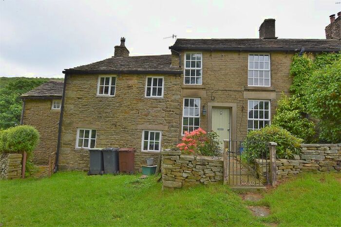 3 Bedroom Semi-Detached House For Sale In Kinder, Hayfield, High Peak, SK22