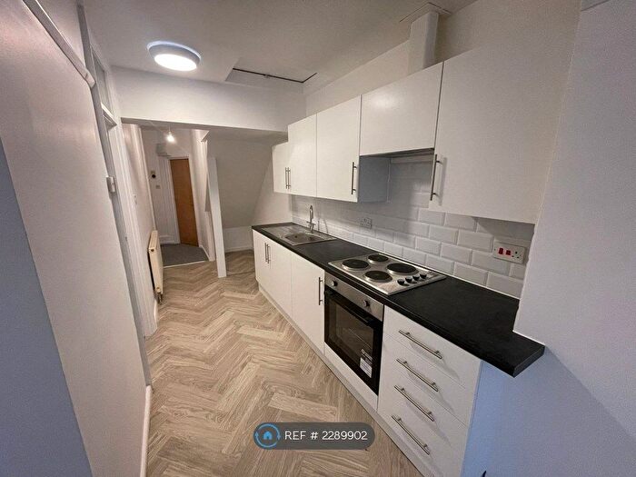 2 Bedroom Flat To Rent In Station Road, Keyham, Plymouth, PL2