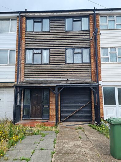 3 Bedroom Town House To Rent In Church Road, Tilbury, RM18