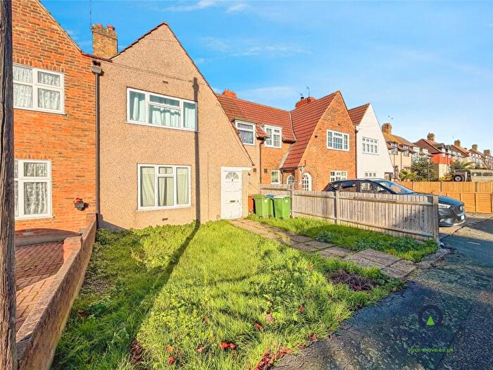 3 Bedroom Terraced House For Sale In Northumberland Way, Erith, DA8