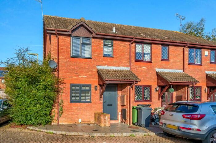 2 Bedroom House To Rent In Membury Close, Frimley, Camberley, GU16