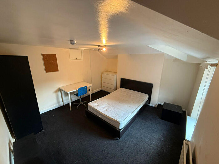 1 Bedroom Terraced House To Rent In Mauldeth Road, Manchester, M20