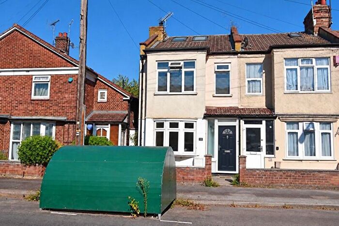 5 Bedroom End Of Terrace House To Rent In Chaucer Road, Walthamstow, London., E17