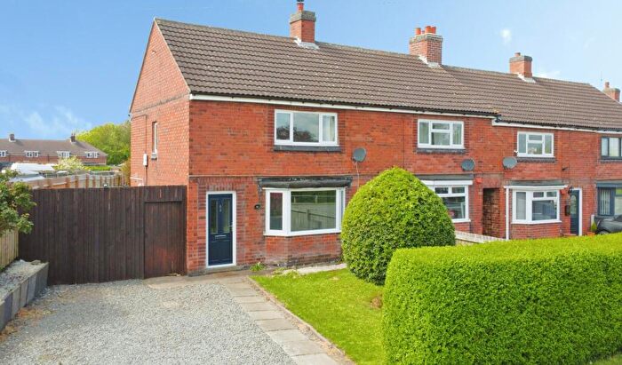 3 Bedroom Town House For Sale In Measham Road, Oakthorpe, DE12