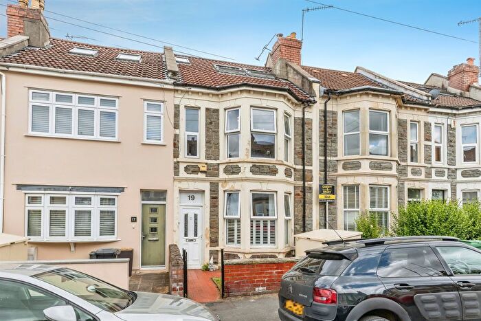 4 Bedroom Terraced House For Sale In Upton Road, Bristol, BS3
