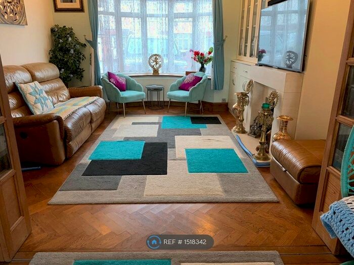 5 Bedroom Semi-Detached House To Rent In Faraday Road, Welling, DA16