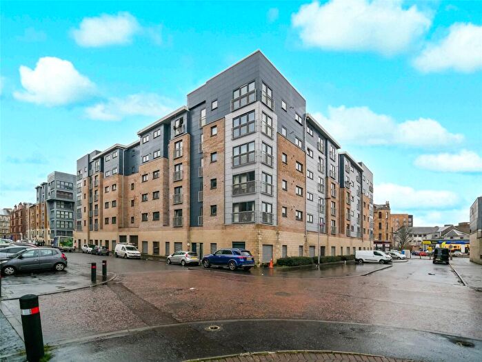 2 Bedroom Flat For Sale In Barrland Street, Pollokshields, Glasgow, G41