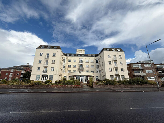 1 Bedroom Apartment To Rent In Marine Parade East, Clacton-on-sea, CO15