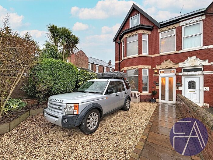 4 Bedroom Semi Detached House For Sale In Cypress Road, Southport, Merseyside, PR8