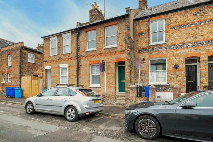 2 Bedroom House To Rent In Oxford Road, Windsor, SL4