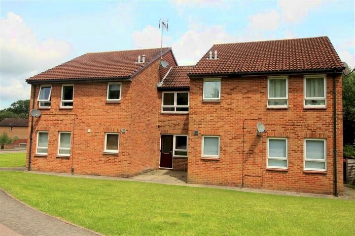 Flat To Rent In Sark Close, Crawley, RH11