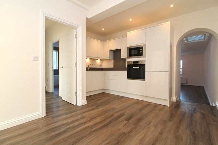 3 Bedroom Apartment To Rent In Hutton Road, Shenfield, CM15