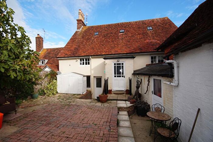 4 Bedroom Maisonette To Rent In High Street, Steyning, West Sussex, BN44
