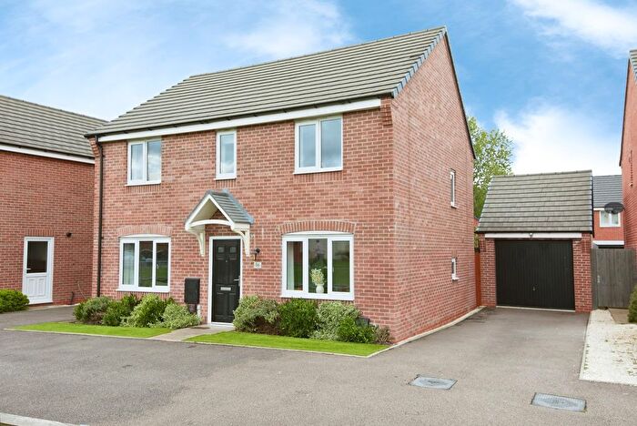4 Bedroom Detached House For Sale In Upton Drive, Burton-On-Trent, Staffordshire, DE14